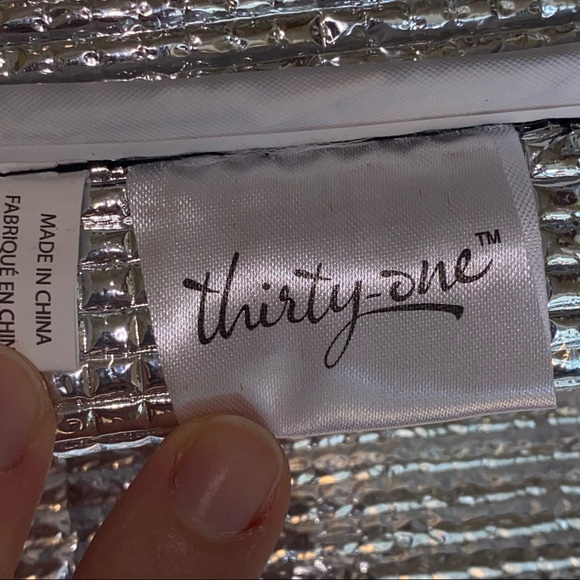 NWOT Child’s, Thirty-One Green Camo Print Insulated Zipper Lunch Bag - Picture 15 of 16